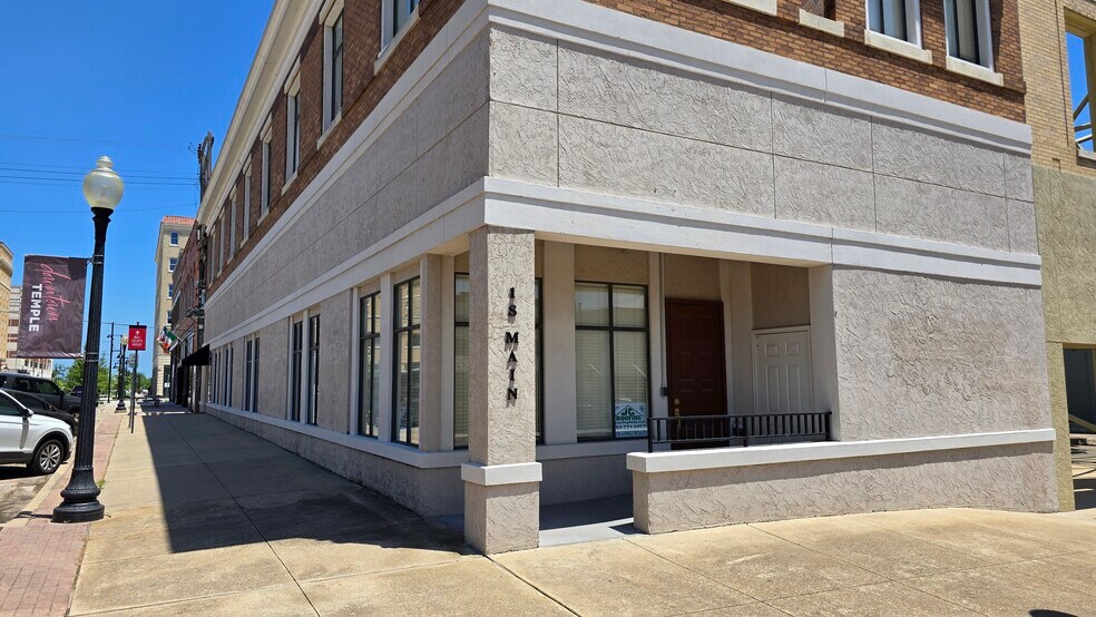 More Photos Of 1 E Central Ave, Temple Office For Sale