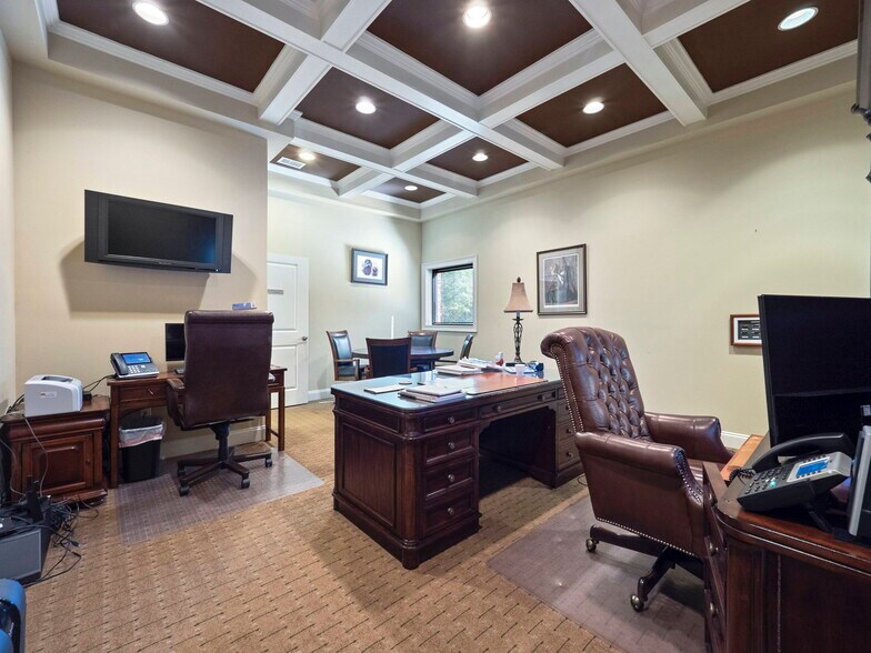 More Photos Of 5224 Palmero Ct, Buford Flex For Sale