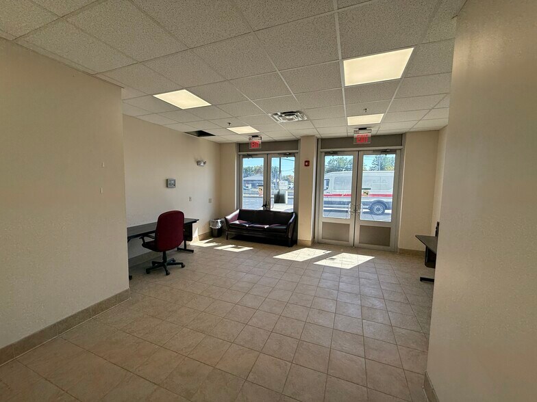 More Photos Of 6400 E Broad St, Columbus Medical For Sale