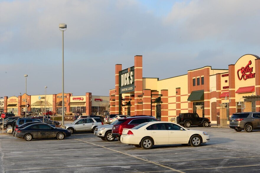 More Photos Of 4601 1st Ave SE, Cedar Rapids Unknown For Lease