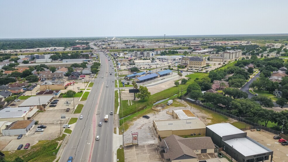 More Photos Of 6602 N Navarro St, Victoria General Retail For Sale