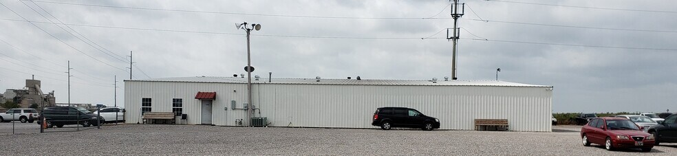 More Photos Of 1 SW 112th St, Lawton Warehouse For Sale