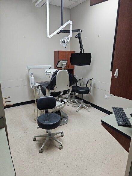 More Photos Of 8203-8267 S Holly St, Centennial Unknown For Lease