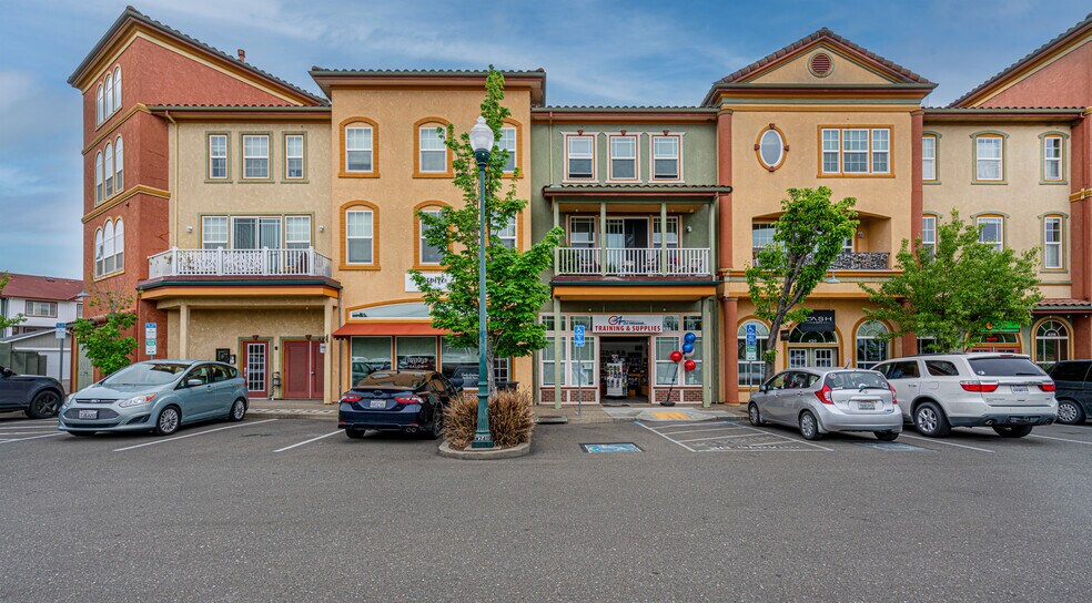 More Photos Of 9071 Windsor Rd, Windsor General Retail For Lease