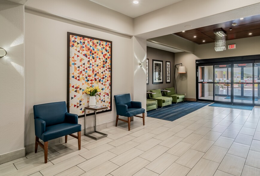 More Photos Of 2440 Gulf Fwy, Texas City Hotel For Sale