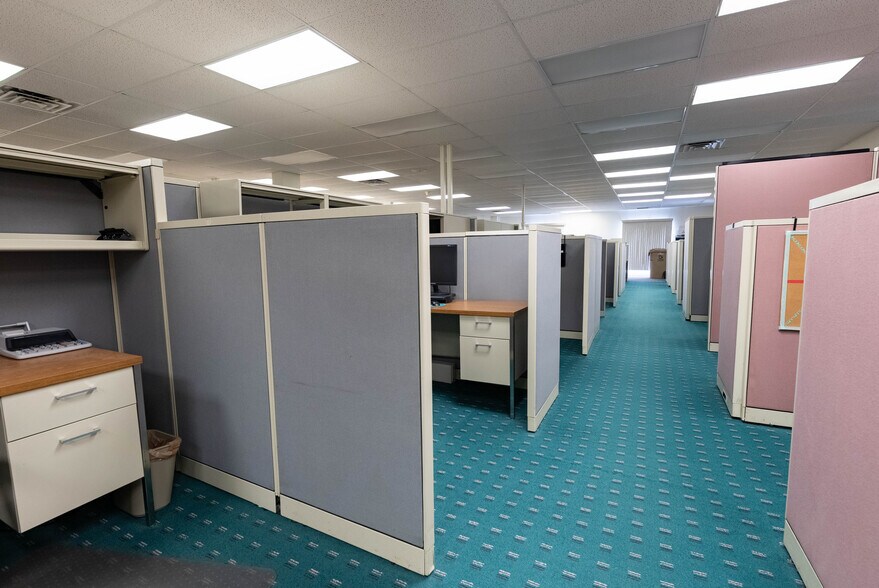 More Photos Of 4132 Elida Rd, Lima Medical For Sale