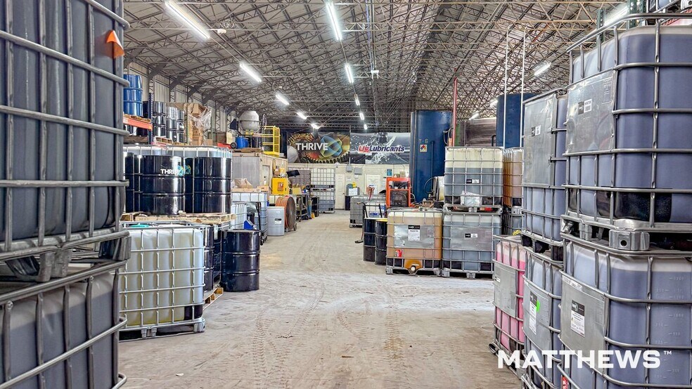 More Photos Of 208 Shelby Rd, Fort Worth Manufacturing For Sale