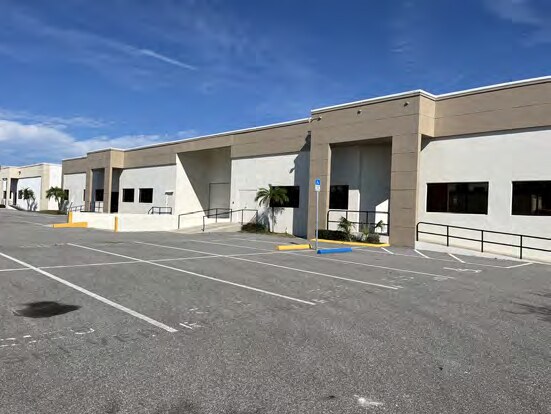 More Photos Of 2500-2520 118th Ave, Saint Petersburg Industrial For Lease