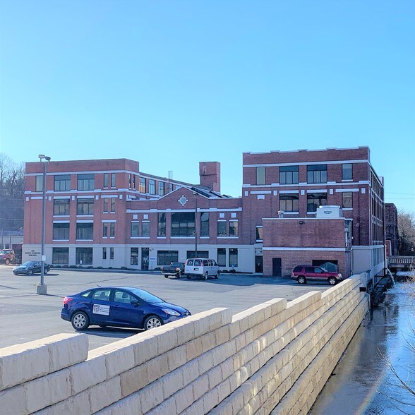 More Photos Of 100 N Cameron St, Harrisburg Office For Lease