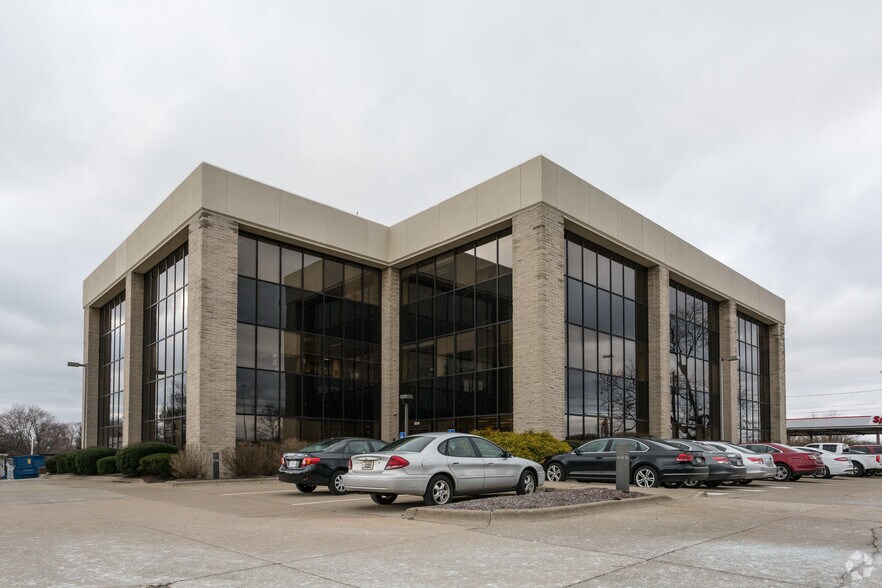 More Photos Of 3515 Massillon Rd, Uniontown Office For Sale