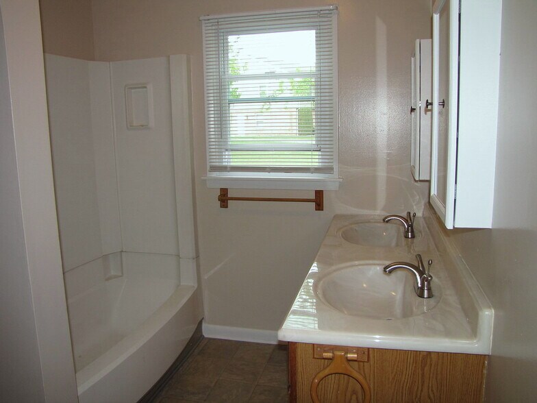 More Photos Of 8059 Somerset St, Hummelstown Apartments For Sale