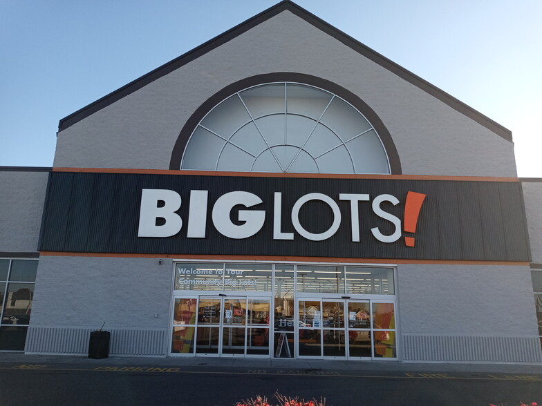 More Photos Of 5387-5445 Roberts Rd, Columbus Unknown For Lease
