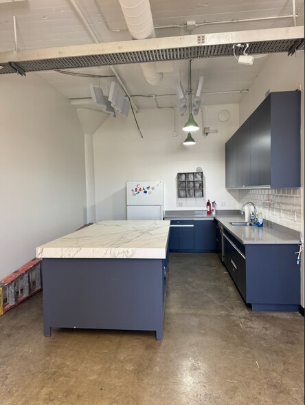 More Photos Of 3130 20th St, San Francisco Loft Creative Space For Lease
