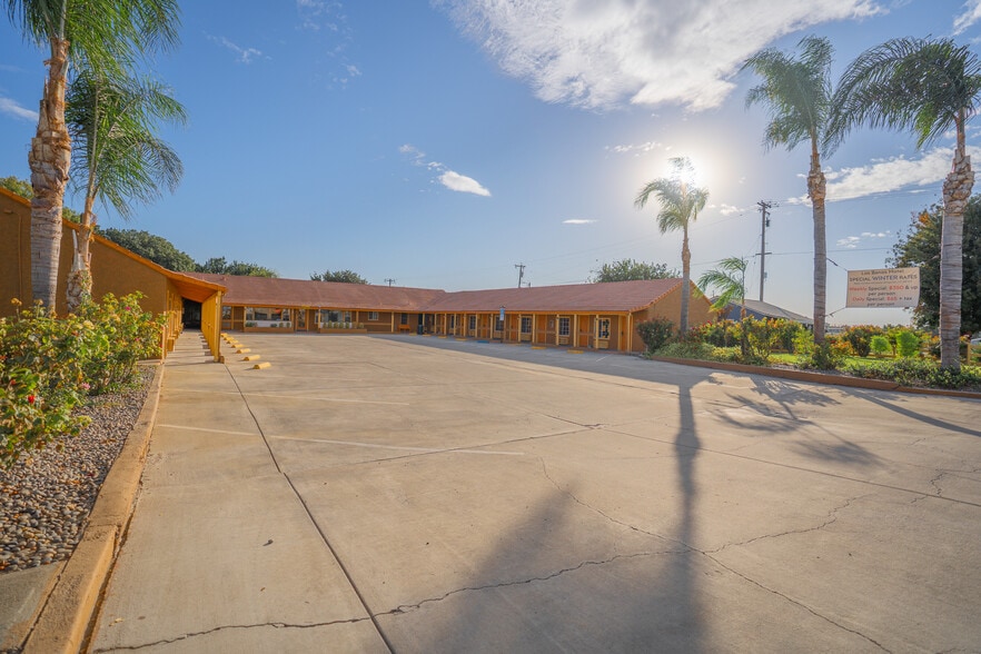 More Photos Of 2509 E Pacheco Blvd, Los Banos Hotel For Sale