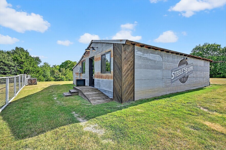 More Photos Of 5262 FM 896, Leonard Specialty For Sale