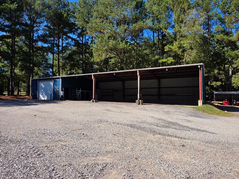 More Photos Of 16501 S Crater Rd, Petersburg Flex For Lease