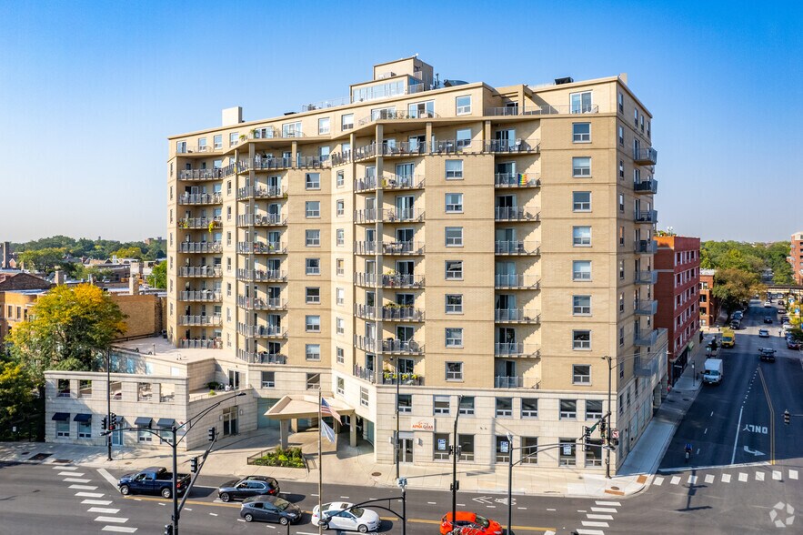 More Photos Of 4350 N Broadway St, Chicago Apartments For Lease