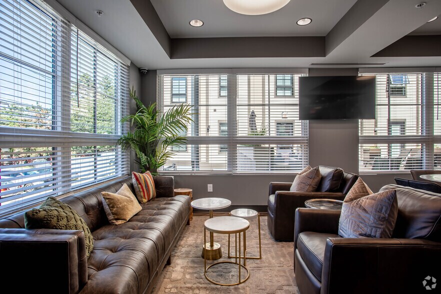 More Photos Of 120 E 5th Ave, Columbus Apartments For Lease