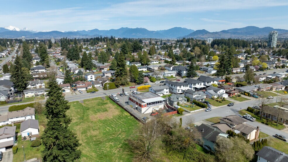 More Photos Of 32354 Marshall Rd, Abbotsford Freestanding For Sale