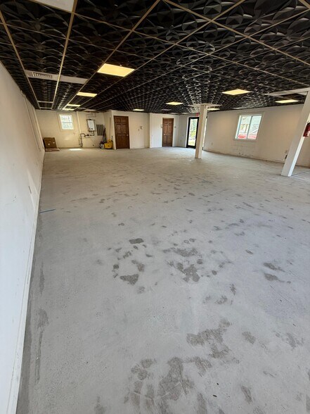 More Photos Of 580 Cornelius St, Hillsborough Freestanding For Sale