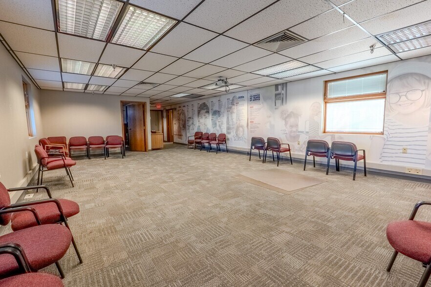 More Photos Of 2334 Lewis Ave, Billings Office For Sale