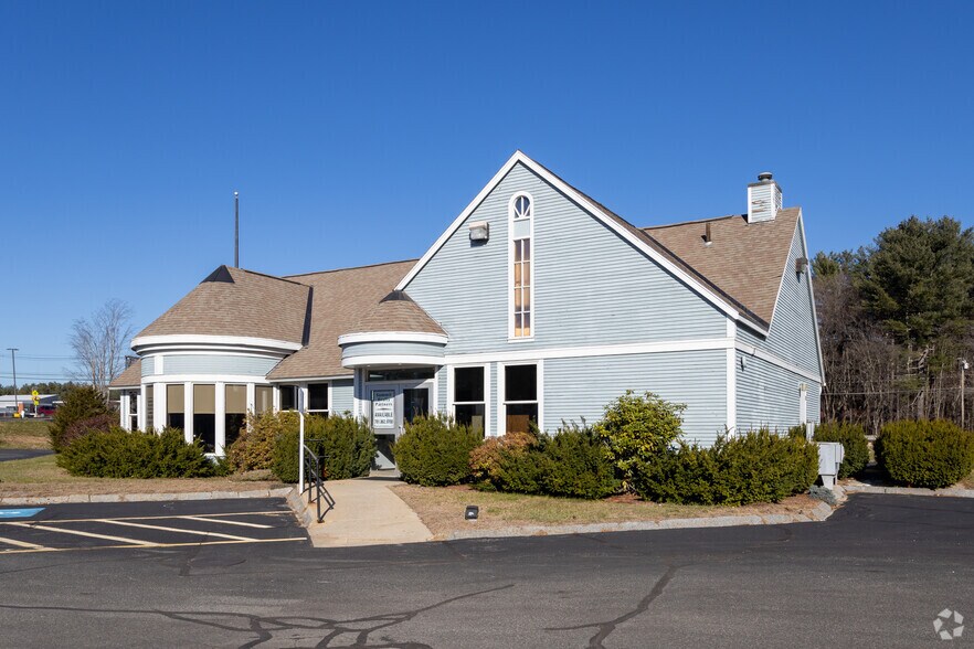 More Photos Of 18 Main St, Townsend Unknown For Lease