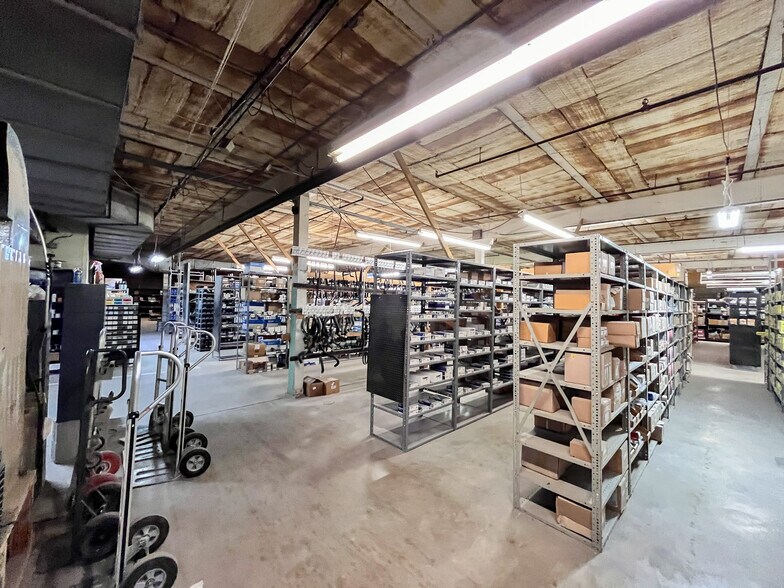 More Photos Of 3301 Bankhead Hwy, Midland Warehouse For Sale