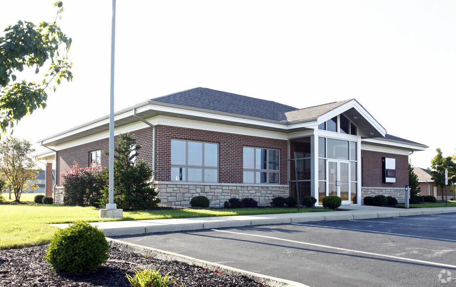 Primary Photo Of 111 Tarhe Trl, Upper Sandusky Bank For Lease