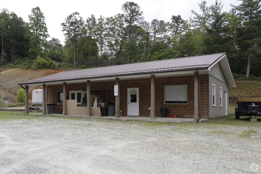 More Photos Of 13401 Rosman Hwy, Lake Toxaway Freestanding For Lease