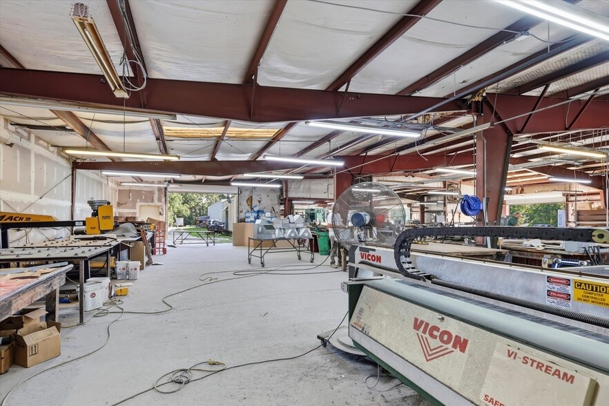 More Photos Of 4711 Capital Cir SW, Tallahassee Warehouse For Sale