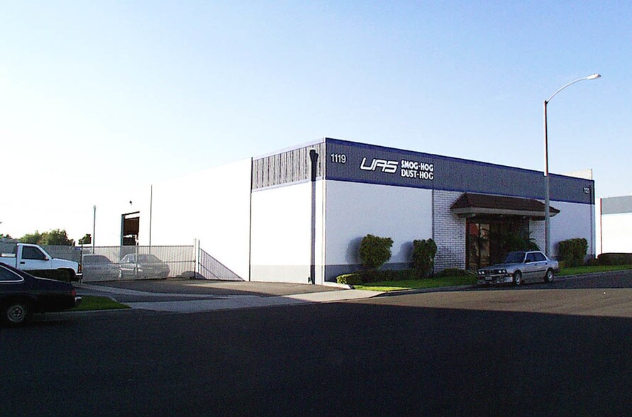 More Photos Of 1119-1121 N Kraemer Pl, Anaheim Warehouse For Lease
