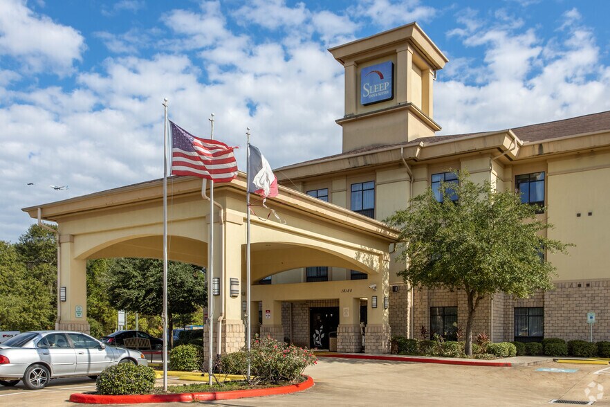 More Photos Of 18150 McKay Dr, Humble Hotel For Sale