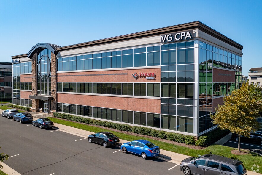 More Photos Of 44790 Maynard Sq, Ashburn Office For Sale