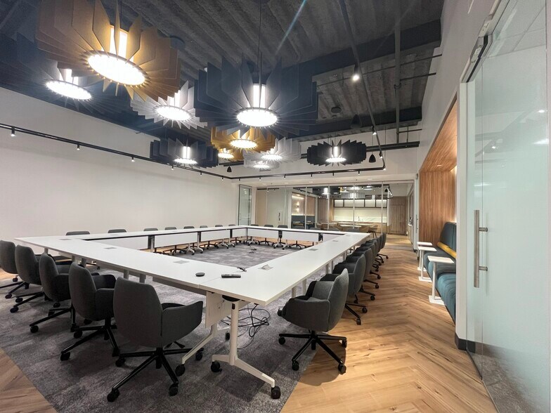 More Photos Of 58 S River Dr, Tempe Office For Lease