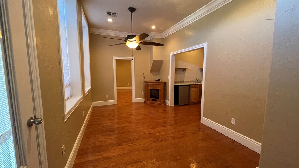 More Photos Of 415 N Muskogee Ave, Tahlequah Storefront Retail Residential For Sale