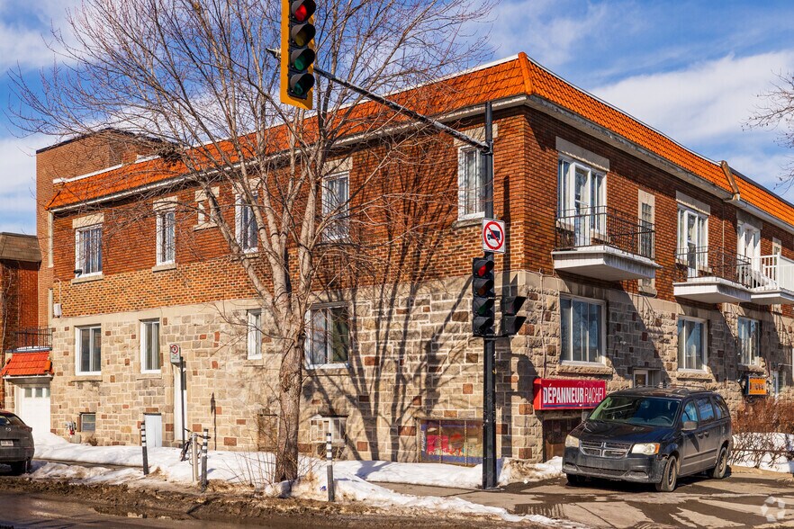 Primary Photo Of 3871 Rue Rachel E E, Montréal Storefront Retail Residential For Sale