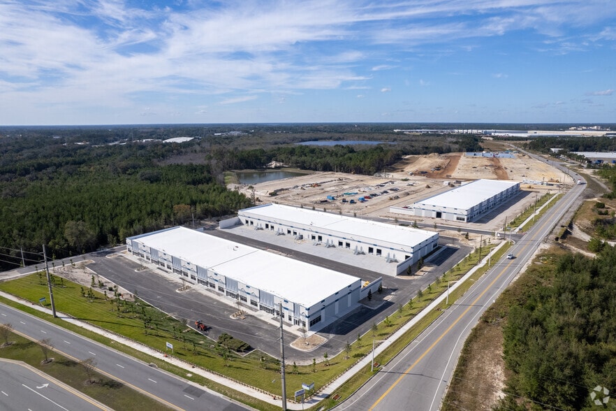 More Photos Of 1250 Imeson Park Blvd, Jacksonville Distribution For Lease
