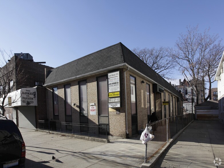 Primary Photo Of 980 E 12th St, Brooklyn Office For Lease