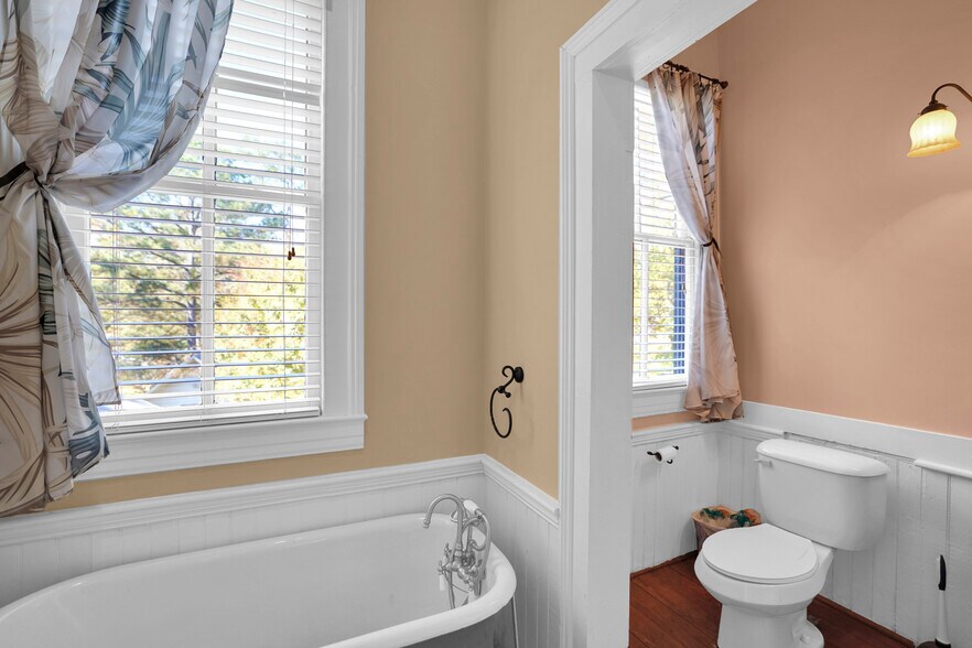 More Photos Of 115 N Magnolia St, Raeford Office Residential For Sale