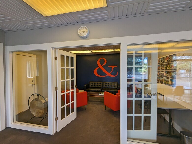 More Photos Of 33-35 NE Weidler St, Portland Office For Sale