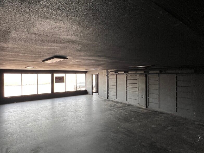 More Photos Of 1710 Texas Ave, Texas City General Retail For Sale
