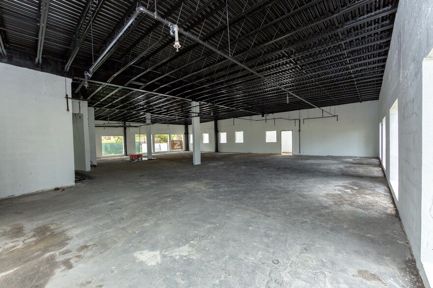 More Photos Of 4900 NE 2nd Ave, Miami Freestanding For Lease