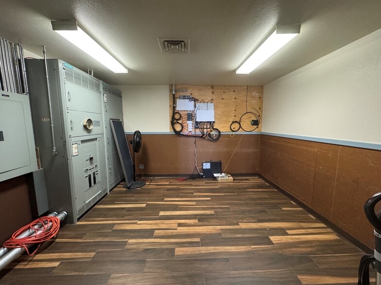 More Photos Of 18800 Murphy Rd, Ripon Police Fire Station For Lease