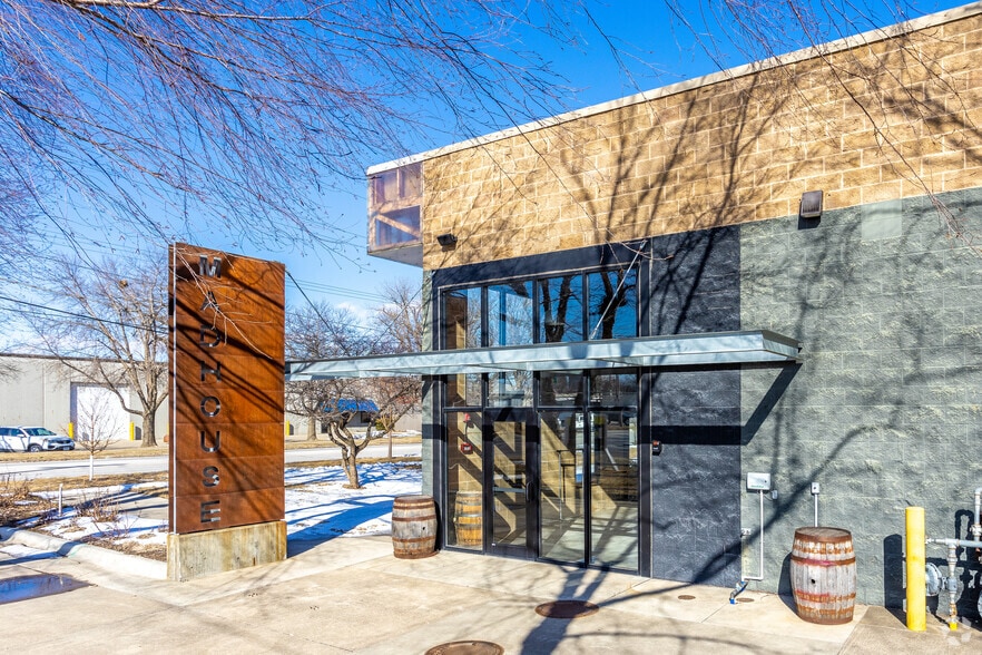 More Photos Of 501 Scott Ave, Des Moines Warehouse For Sale