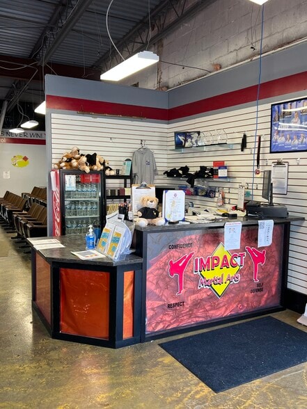 More Photos Of 9503 E Washington St, Indianapolis Storefront For Sale