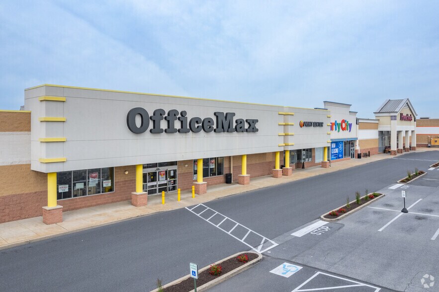 Primary Photo Of 1700 Fruitville Pike, Lancaster General Retail For Sale