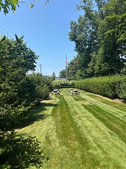 More Photos Of 156 Route 17, Tuxedo Park Restaurant For Sale