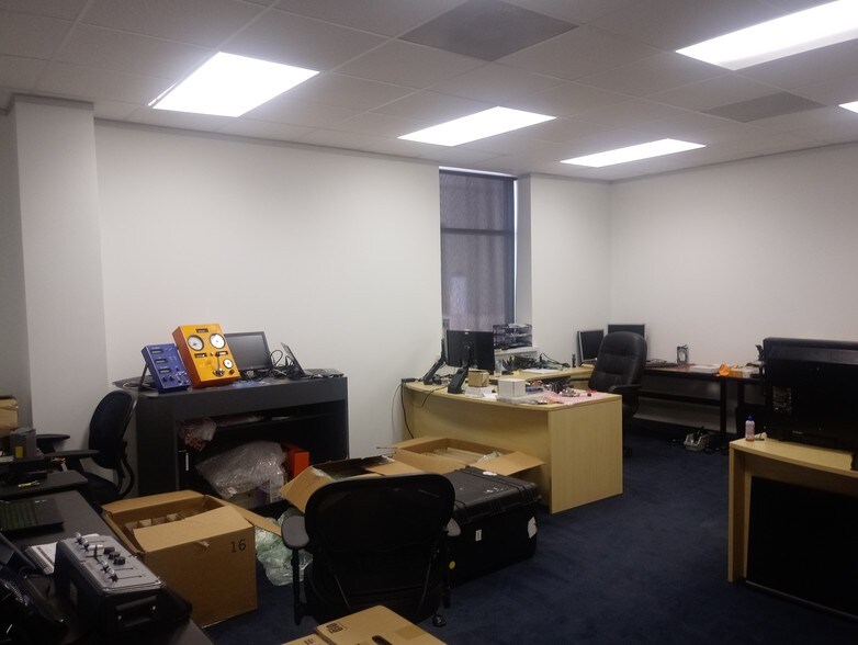 More Photos Of 1427 Vanderwilt Ln, Katy Warehouse For Lease