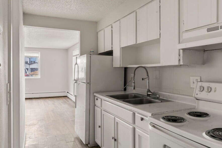 More Photos Of 1345-1363 Yosemite St, Denver Apartments For Sale