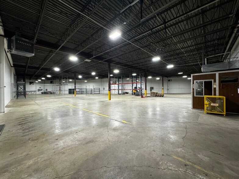 More Photos Of 10450-10452 Baur Blvd, Olivette Warehouse For Sale